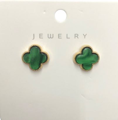 Green Four heart-shaped Post Earrings in Gold Setting