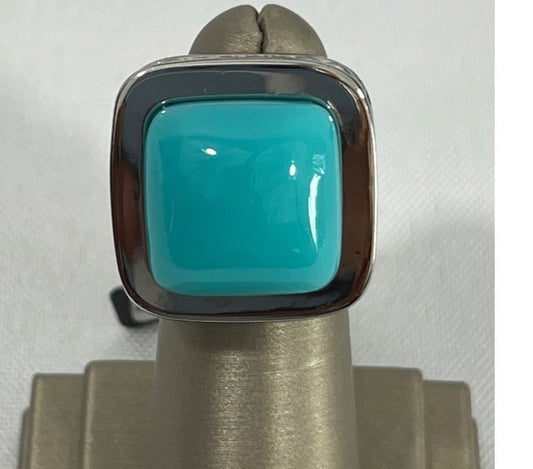 Beautiful Turquoise and Silver Cocktail Ring / Size 7